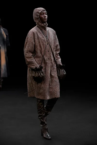 Look 54